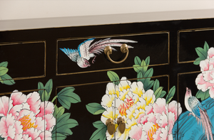 Buffet d'entrée en bois massif peint à la main, motif pivoine et phénix, avec quincaillerie en laiton vieilli, symbole de prospérité et de richesse - Product Image 2