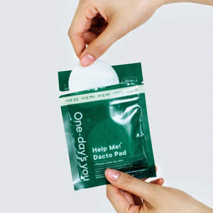 Prácticas toallitas DACTO PAD 10EA con tóner para piel grasa y propensa al acné, para el cuidado diario del rostro, limpieza de poros y exfoliación. - Product Image 1