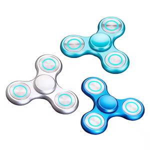 Phát sáng trong bóng tối <span class=keywords><strong>Fidget</strong></span> <span class=keywords><strong>Spinner</strong></span> Hợp kim nhôm và thép không gỉ mang tay giải nén đồ chơi cho bé trai bé gái ngón tay con quay hồi chuyển - Product Image 1