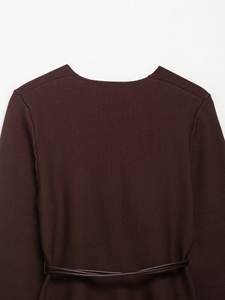 Nuova <span class=keywords><strong>cintura</strong></span> da <span class=keywords><strong>donna</strong></span> autunno 2025 alla moda <span class=keywords><strong>con</strong></span> scollo a V cappotto <span class=keywords><strong>cardigan</strong></span> in maglia retrò <span class=keywords><strong>cardigan</strong></span> chic a maniche lunghe da <span class=keywords><strong>donna</strong></span> - Product Image 6