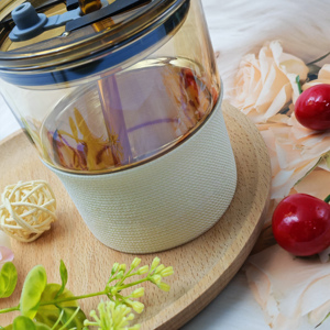 Vaso Térmico Aislado de Gran Venta, Botella Reutilizable con Estampado Personalizado, Funda para Vaso con Correa de Nylon y Banda Elástica - Product Image 2