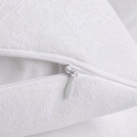 Protège-oreiller confortable, respirant, imperméable, imprimé, 100% polyester, avec fermeture éclair, design moderne, personnalisable pour la maison, l'hôtel, l'hôpital