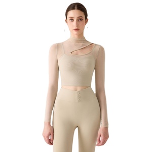 Camiseta de malla transpirable de manga larga con cuello alto pequeño y diseño hueco, estilo deportivo, sexy y a la moda, para yoga - Product Image 3