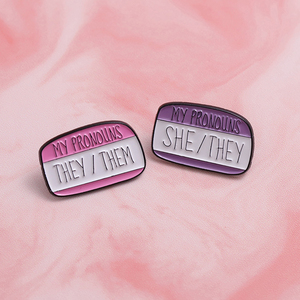 Meine Pronomen Sie Sie Er Sie Emaille Pins Regenbogenst reifen Dialog Box Brosche Großhandel Anstecknadel für Rucksack Kleidung Kragen Abzeichen - Product Image 5