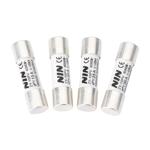 Cầu Chì Thủy Tinh Gốm T3. Cầu Chì 15A 250V Có Giá Đỡ Cầu Chì - Product Image 1