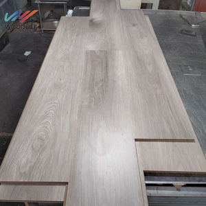 2025 Nouvelles tendances Décoration intérieure Durable HDF AC4 <span class=keywords><strong>AC5</strong></span> Click Lock Flooring Flooring laminé pour usage résidentiel et commercial - Product Image 2