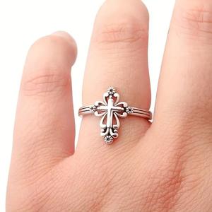 Bague croix en argent avec sertissage clos, unisexe, bijoux religieux chrétiens, joaillerie fine T0653 - Product Image 3