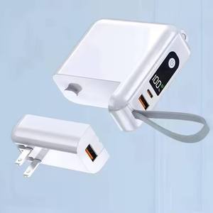 2024 nouveauté tout-en-un série <span class=keywords><strong>Powerbank</strong></span> vente chaude <span class=keywords><strong>15000</strong></span> MAh grande capacité câble intégré batterie externe 10W puissance de sortie - Product Image 3