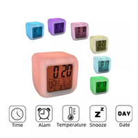 Sveglia da Scrivania a Cubo con Luci Colorate, Multifunzione, a Batteria, LED, Mini Calendario Digitale, Design Moderno in Plastica