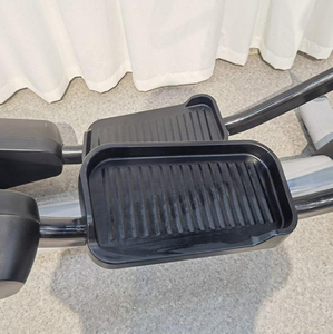 <span class=keywords><strong>Elliptique</strong></span> NO.7, Fabricant d'équipements de fitness, Appareil de fitness commercial robuste et silencieux pour salle de sport et studio, Machine Spacewalk - Product Image 3