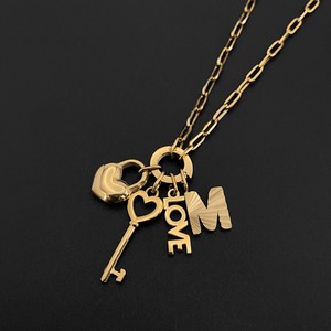 Ciondoli a forma di <span class=keywords><strong>lettera</strong></span> <span class=keywords><strong>M</strong></span>, cuore, chiave e LOVE in acciaio inossidabile eManco, stile paperclip, fai da te, mix & match. - Product Image 3