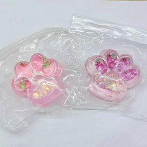 Jouet Squishy Patte de Chat Fraise Bestseller – Fait Main, Anti-Stress, Aspect Comestible, Unisexe, DIY TikTok - Product Image 3