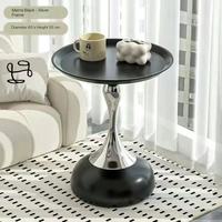 Table d'appoint moderne de luxe au design unique pour la maison, petite table basse d'angle contemporaine de style français, meuble décoratif en métal