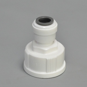 Adaptador de filtro de agua de 6 pines a 3 pines de conexión rápida para uso doméstico, comercial y en la cocina - Product Image 1