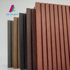 Panel de Pared de WPC Ventilado con Orificios Redondos de 150 mm, 2.5-30 mm, para Paredes Exteriores y Cercas Exteriores, Tarima de WPC - Product Image 1
