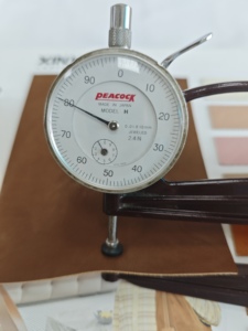 Premium Wrinkled Cloud Vintage <strong>PU</strong> <strong>Leather</strong> Synthetic <strong>Leather</strong> For Bags Furniture Upholstery - Product Image 2