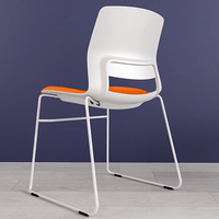 Chaises de bureau modernes à cadre métallique les plus vendues, sans accoudoirs, adaptées aux salles de formation et aux salles de conférence, empilables