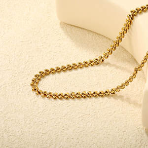 Delicado Collar de Mujer en Acero Inoxidable 316L con Baño de Oro PVD de 14k/18k, Cadena Tipo Espiga, Joyería Fina - Product Image 2