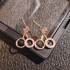 Orecchini in oro rosa con diamanti bianchi taglio brillante rotondo per matrimoni, gioielli di lusso da donna - Product Image 5