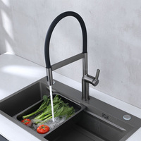 Robinet de cuisine moderne et flexible en acier inoxydable