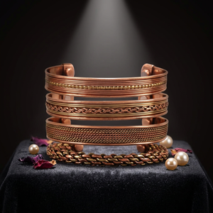 Pulsera de Cobre Curativa Ayurvédica, Pulsera de Cobre Martillada, Joyería Ayurvédica de Lujo, Pulsera de Cobre para Hombres y Mujeres - Product Image 1