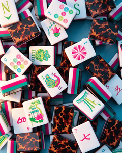 Tuiles de Mahjong Américain Personnalisées à 4 Couches, 160 Tuiles en Plastique avec Motifs Léopard Rouge et Tortue, <span class=keywords><strong>Idées</strong></span> Cadeaux de Luxe - Product Image 1
