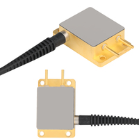 Module de diode laser haute puissance 808 nm avec sortie 20 W, couplé à une fibre de 400 µm pour le pompage laser à semi-conducteurs