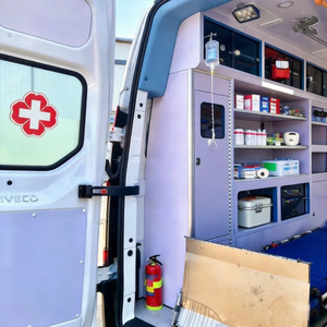 Ambulance Diesel 4x2 avec Soins <span class=keywords><strong>de</strong></span> Vie Intensifs Avancés pour les Services d'Urgence des Aéroports - Product Image 4