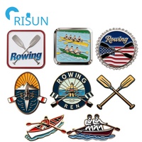 Épinglette en métal émaillé en forme de bateau à rames, souvenir, badge sportif, broche, pagaies de bateau à rames personnalisées, badge d'équipe
