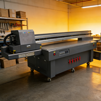 Printer UV Flatbed Baru 2513 dengan Tiga Printhead G5/G6 untuk Pencetakan pada Logam, Kulit, Kayu, Plastik, Kaca, Keramik, dan Bahan Keras Berbentuk