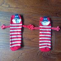 Chaussettes magnétiques de Noël pour femmes, motif couple tenant la main, usage quotidien, écologiques, motif dessin animé, adorables