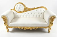 Canapé double de luxe en cuir PU capitonné avec cadre sculpté doré pour mariage, idéal pour la location lors de banquets et événements