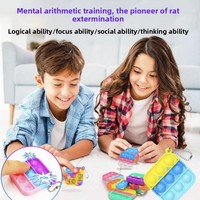 Jouet puzzle en silicone personnalisé de 6 cm avec motif pionnier anti-rongeurs, impression de logo personnalisée ; Mini anti-stress à bulles pour
