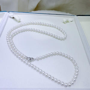 Collar de Perlas de Agua Dulce de 5-6 mm, Redondas, Casi Impecables, Cadena de Suéter Aurora con Accesorio de Corazón Dorado, 60 cm de Largo - Product Image 3