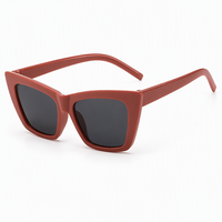 Lunettes de soleil unisexes œil de chat vintage de luxe, petites, en métal, effet miroir, protection UV400, légères, monture complète, multicolores, dorées, forme triangle ovale, magnifiques