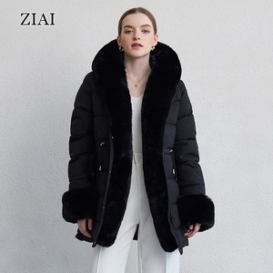 Veste matelassée courte noire brillante et chaude pour <span class=keywords><strong>femme</strong></span> avec grande capuche en fourrure – <span class=keywords><strong>Manteau</strong></span> d'hiver <span class=keywords><strong>matelassé</strong></span> pour <span class=keywords><strong>femme</strong></span> - Product Image 1