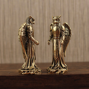 Statuetta di Gufo Profeita in Bronzo - Decorazione Vintage da Scrivania - Ornamento Creativo in Metallo per Ufficio e Casa - Product Image 1