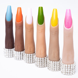 Herramienta de Práctica de Uñas Artificiales de Silicona Líquida, Dedo Flexible para Prácticas de Manicura Acrílica y Arte de Uñas - Product Image 1