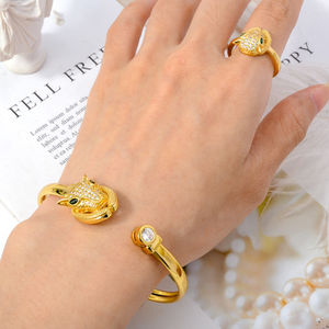 Bracelet jonc en or plaqué 18 carats de haute qualité, à la mode, ouvert, réglable, populaire, pour les doigts - Product Image 5