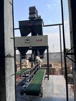 Machine de remplissage automatique de sacs de matériaux en vrac, système d'emballage et de pesage haute efficacité pour les produits en poudre et granulés