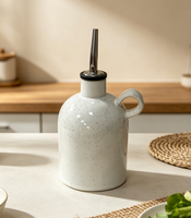 Carafe à huile en céramique mouchetée avec poignée et bec verseur en acier inoxydable pour huile d'olive et vinaigre de cuisine
