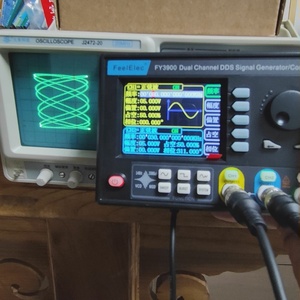 Nouveau générateur de signal arbitraire à onde sinusoïdale double canal FY3900 5 MHz-30 MHz, multifonction, fréquencemètre d'impulsions 250 MSa/s - Product Image 2