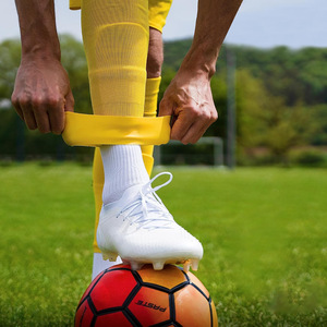 Nuevos calcetines de fútbol de silicona elásticos anti-derramamiento calcetines atletas espinilleras antideslizantes estilo corto espinilleras - Product Image 2
