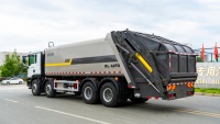 Camion à ordures compacteur hydraulique Sinotruk Howo 8x4 26m3, diesel manuel Euro 6, pour le transport des déchets municipaux