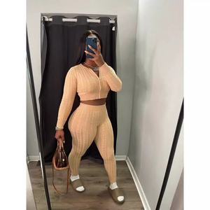 Logo personalizzato Oem vecchio stile denaro due pezzi Set <span class=keywords><strong>tuta</strong></span> in maglia con cavo Jacquard Cardigan pantaloni Slim Fit lavorato a maglia maglione <span class=keywords><strong>da</strong></span> <span class=keywords><strong>donna</strong></span> - Product Image 2