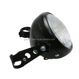 <span class=keywords><strong>Phare</strong></span> avant de <span class=keywords><strong>moto</strong></span> <span class=keywords><strong>vintage</strong></span> classique <span class=keywords><strong>rond</strong></span> en métal 6'' pour <span class=keywords><strong>moto</strong></span>, modification cool, <span class=keywords><strong>phare</strong></span> avant noir avec support, feu antibrouillard - Product Image 1