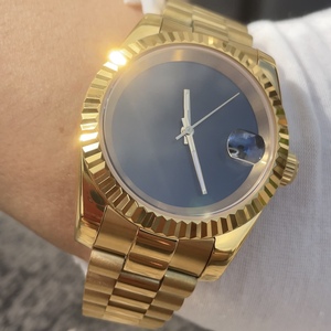 Montre NO LOGO 36mm/39mm NH35, luxe, cadran entièrement noir, mouvement automatique, étanche, boîtier doré, verre saphir - Product Image 5