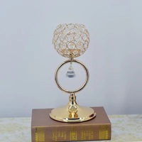 Candelabro de Hierro Forjado Retro Chapado en Oro Hecho a Mano con Diseño de Bola de Cristal para Decoración de Mesa de Boda