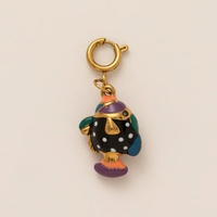 Pendentif émaillé aux couleurs vives, texture douce et charmante, style dessin animé fantaisiste, thème océan, accessoire de luxe estival