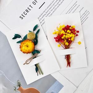 การ์ดขาวทำมือด้านเดียวประดับดอกไม้แห้ง สำหรับอวยพรคริสต์มาส ของขวัญขอบคุณ และของชำร่วยในเทศกาล - Product Image 3